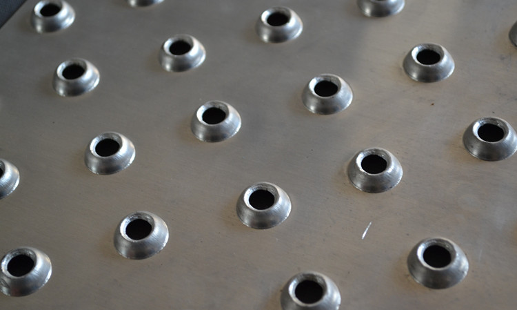 起鼓防滑板產(chǎn)品展示